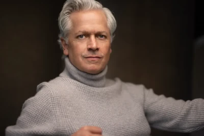 Professional Headshot of man sitting in the studio