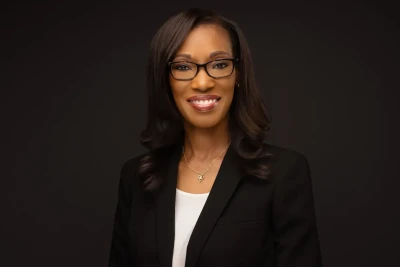 Professional Headshot of a woman in a blazer