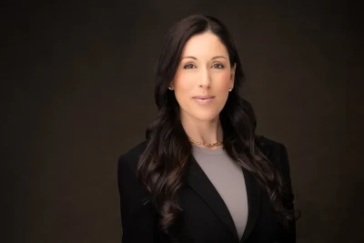 Professional Headshot of a woman in a blazer