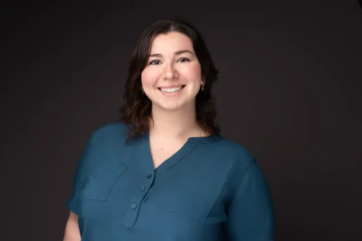 Professional Headshot of woman posing in the studio