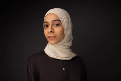 Professional Headshot of woman posing in the studio